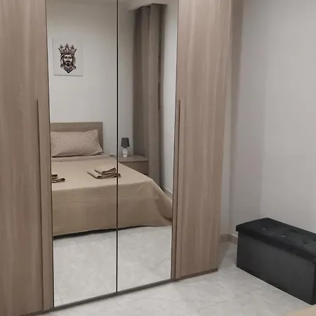 Ginevra House *
